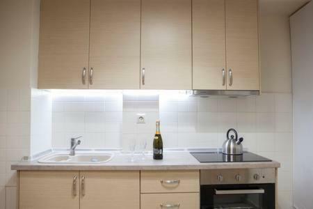 Modern Central Apartment Selanik Dış mekan fotoğraf